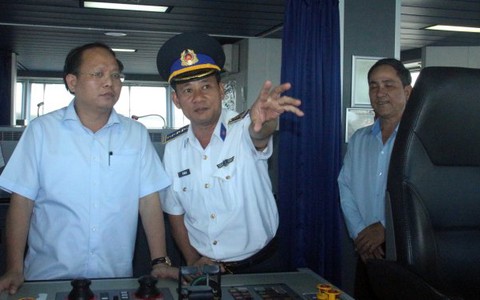 Lãnh đạo TP.HCM thăm Bộ Tư lệnh Vùng cảnh sát biển 3