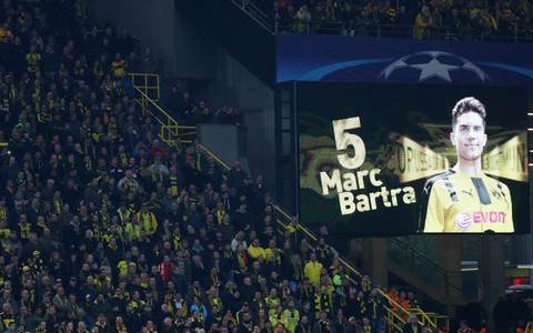 Điểm tin sáng 14-4: Marc Bartra ngồi ngoài 4 tuần