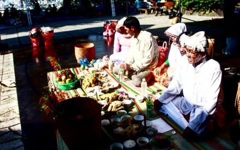 Khai hội Tháp Bà Ponagar 2017 
