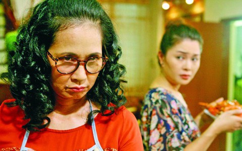 Bà mẹ chồng kỳ quái của Hương 'bông'