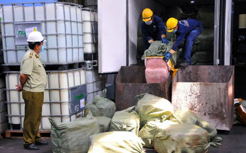 Phạt 70 triệu đồng, tiêu hủy hơn 4 tấn vú heo 'lậu'
