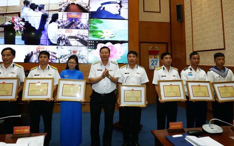 Tôn vinh 37 cán bộ, chiến sĩ Hải quân điển hình tiên tiến