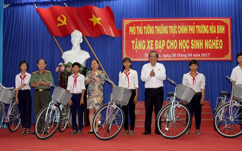 “Tham nhũng hay lãng phí, tội đều như nhau”