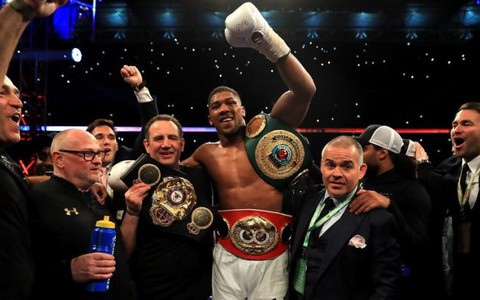 Joshua hạ knock-out Klitschko ở hiệp 11