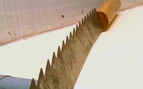 Khởi tố đối tượng chém bảo vệ dân phố