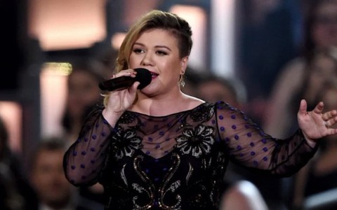 Kelly Clarkson làm huấn luyện viên The Voice Mỹ 2018