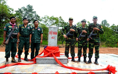 Khánh thành cột mốc 41, 43 giữa Việt Nam và Campuchia