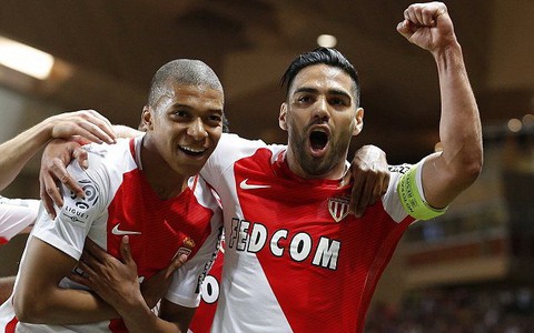Monaco vô địch Pháp sau 17 năm