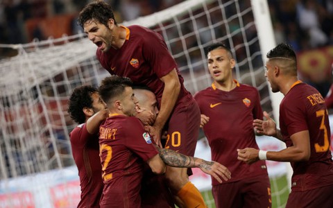 Điểm tin sáng 21-5: Roma chỉ còn kém Juventus 1 điểm