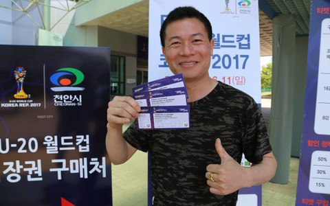 Tấm lòng của những CĐV Việt ở Hàn Quốc với U-20 VN
