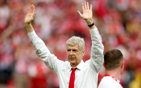 ​Wenger ở lại, Arsenal sẽ viết trang sử mới?
