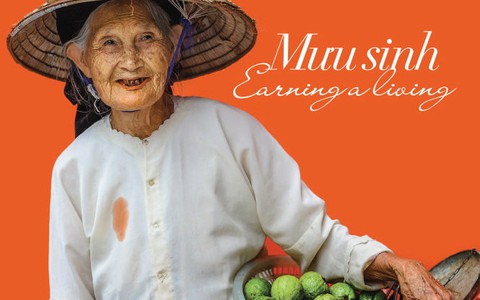 Ngắm những bức ảnh mưu sinh đường phố của Trần Thế Phong