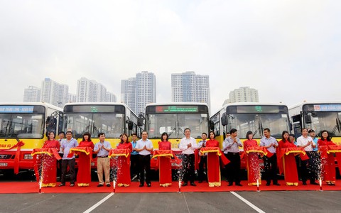 Hà Nội thêm 2 tuyến xe buýt đi vào hoạt động