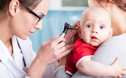 Viêm tai giữa ở trẻ - bệnh nguy hiểm khó lường