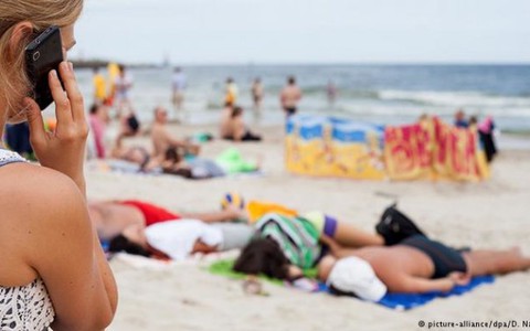 EU chính thức xóa cước chuyển vùng điện thoại