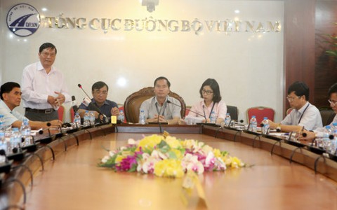 Loay hoay xin giấy phép chở hàng siêu trường, siêu trọng
