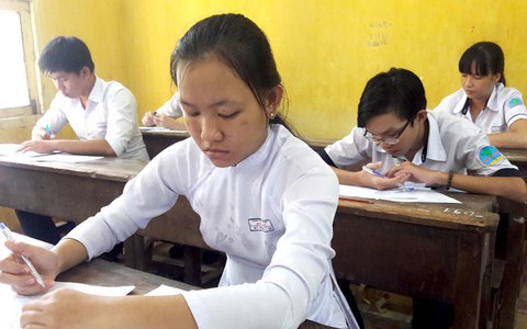 Chở đề thi ra Côn Đảo, Phú Quốc bằng máy bay