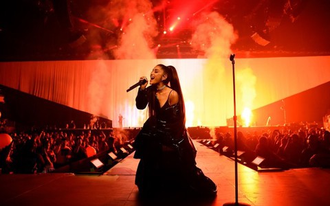 Ca sĩ Ariana sắp diễn ở TP.HCM với vé VIP gần 16 triệu đồng