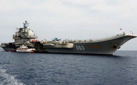 Nga, Anh ăn miếng trả miếng vì tàu sân bay