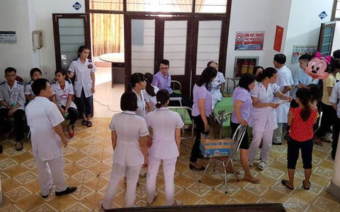 Người nhà bệnh nhi truy sát bảo vệ bệnh viện