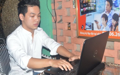 Cậu học trò đạt điểm 10 môn văn