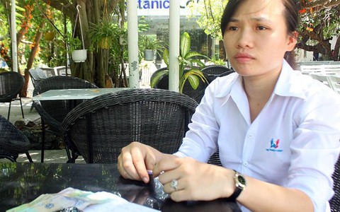 Nhặt được 37,5 triệu đồng, nữ nhân viên tìm người trả lại