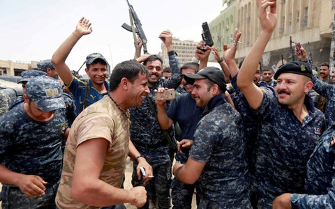 Mất biểu tượng sức mạnh Mosul, IS đến ngày tàn?
