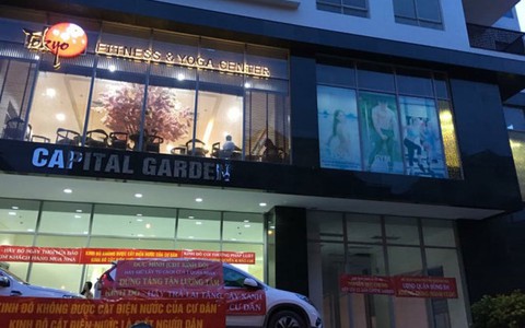 Nửa đêm cắt điện, nước vì cư dân không đóng tiền