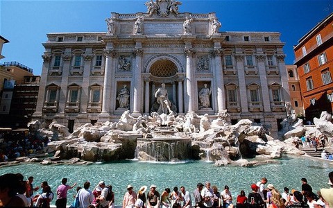 ​Các đài phun nước nổi tiếng ở Vatican khô kiệt trong nắng hạn
