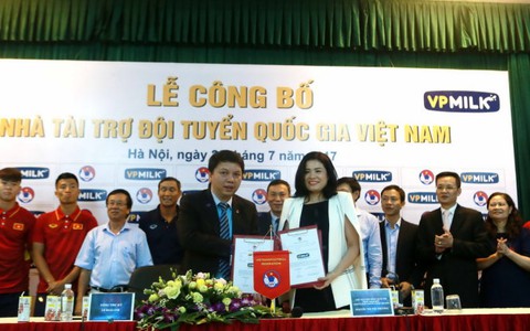 Cầu thủ U-22 được uống sữa miễn phí trước SEA Games 29