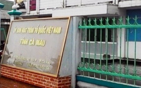 Vợ giả chữ ký lãnh đạo, chồng bị khai trừ ra khỏi Đảng
