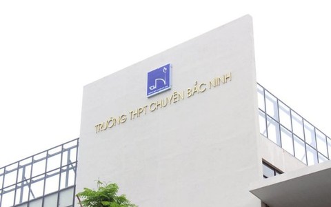 Bắc Ninh chi bội cho thầy trò lớp chuyên