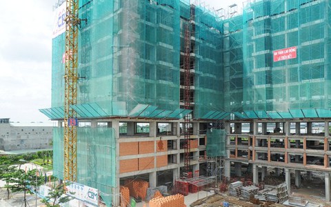 Rẻ hơn giá sơ cấp, căn hộ thứ cấp giao dịch nhộn nhịp
