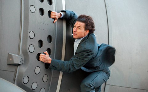 14 cảnh phim mạo hiểm suýt giết chết Tom Cruise