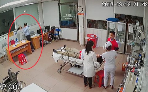 Điều tra vụ giám đốc tát nữ bác sĩ