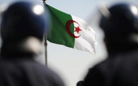 Đánh bom tự sát ở Algeria, 2 cảnh sát thiệt mạng