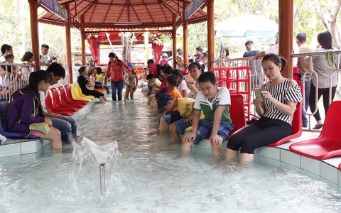 Lễ 2-9: nhiều gia đình chọn cách 'nghỉ lễ tại chỗ'