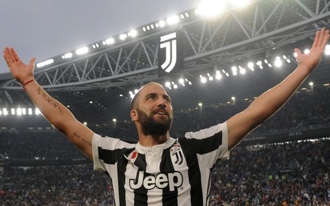 Đá bại Chievo, Juventus duy trì chuỗi trận toàn thắng