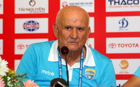 HLV Petrovic để ngỏ khả năng dẫn dắt tuyển VN