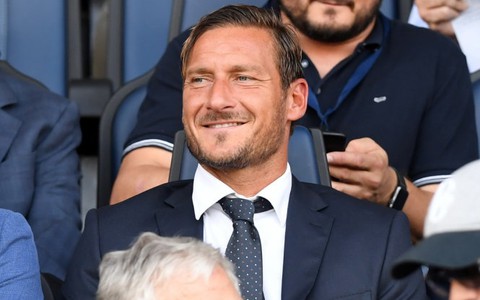 Thách thức mới chờ đợi huyền thoại Francesco Totti