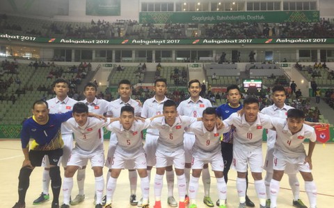 Đá bại Solomon Islands, tuyển futsal VN nuôi hi vọng đi tiếp ở AIMAG5