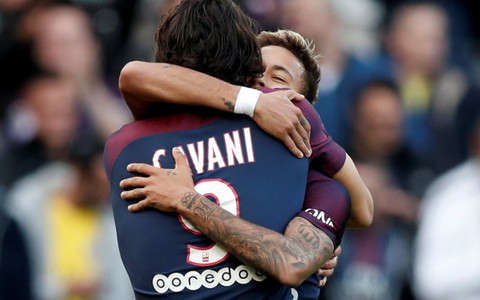 Neymar đá 11m, kiến tạo cho Cavani trong trận PSG thắng Bordeaux