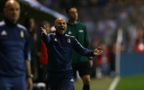 HLV Sampaoli: “Argentina sẽ đoạt vé dự World Cup 2018”