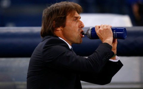 HLV Conte: “Đây là đêm tồi tệ của Chelsea”