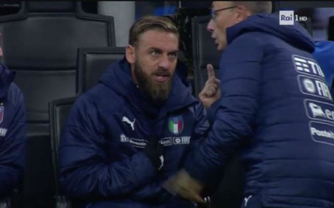 Muốn đội nhà tấn công, De Rossi không chịu vào sân