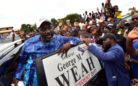 Cựu danh thủ George Weah chưa chính thức đắc cử tổng thống Liberia