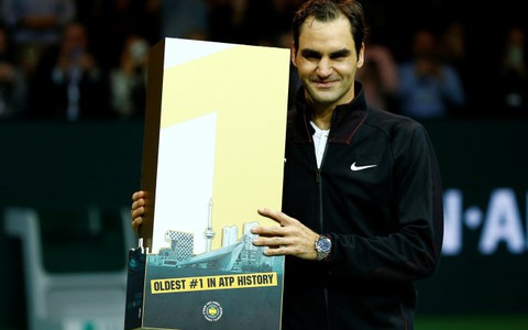 Federer lên ngôi số 1 ở độ tuổi kỷ lục