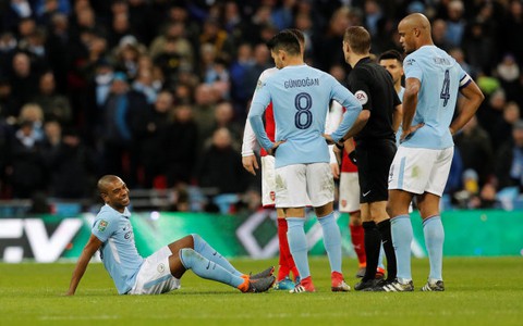 Điểm tin tối 27-2: Fernandinho vắng mặt trận gặp Arsenal