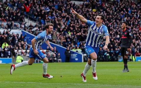 ​Brighton đẩy Arsenal lún sâu vào khủng hoảng