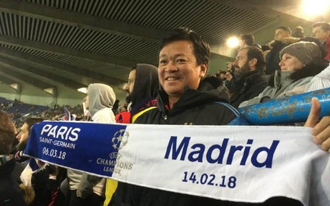 “Nên có khu vực riêng cho các CĐV đốt pháo sáng”